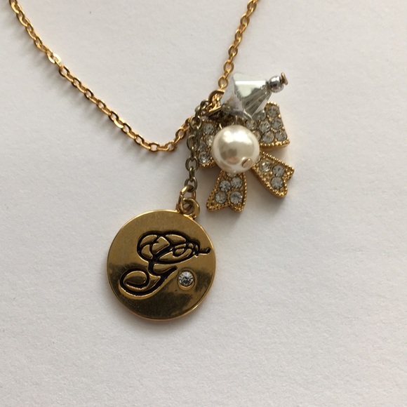 Guess Charm Golden Necklace - Picture 2 of 2